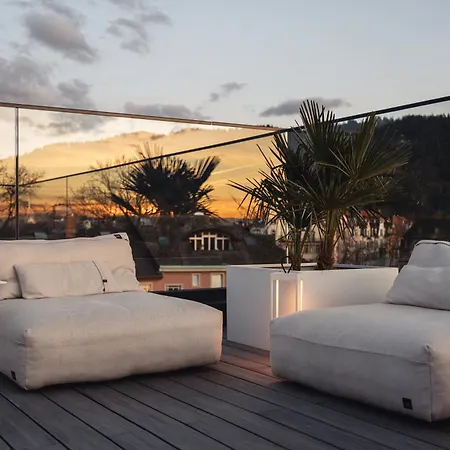 Historical Luxury Homes - Exclusive Selection Lejlighed *