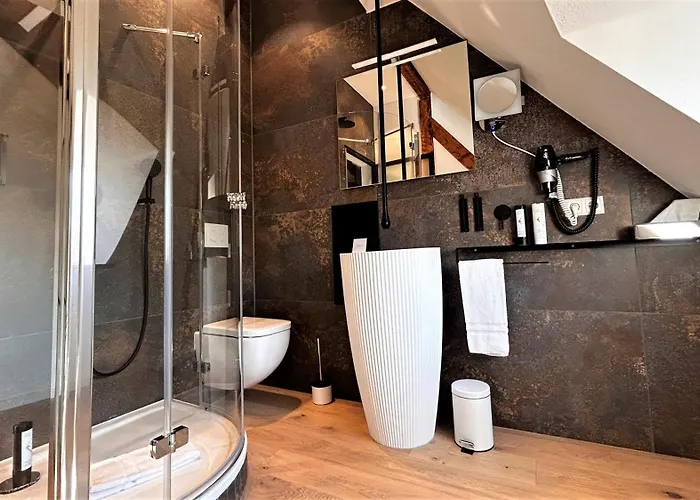 Historical Luxury Homes - Exclusive Selection *